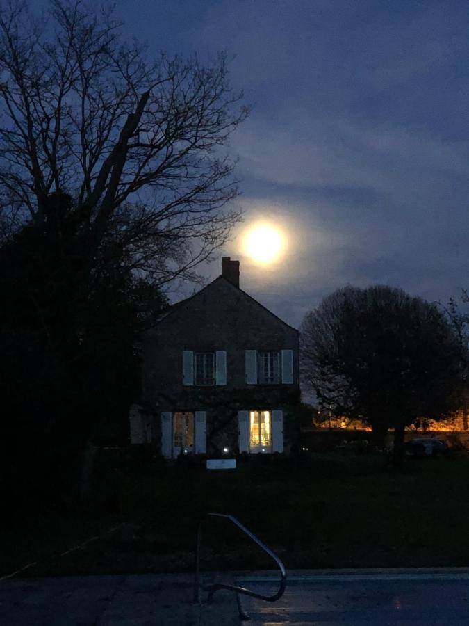 La Plaine De L'Angelus Bed & Breakfast Chailly-en-Biere Exterior photo
