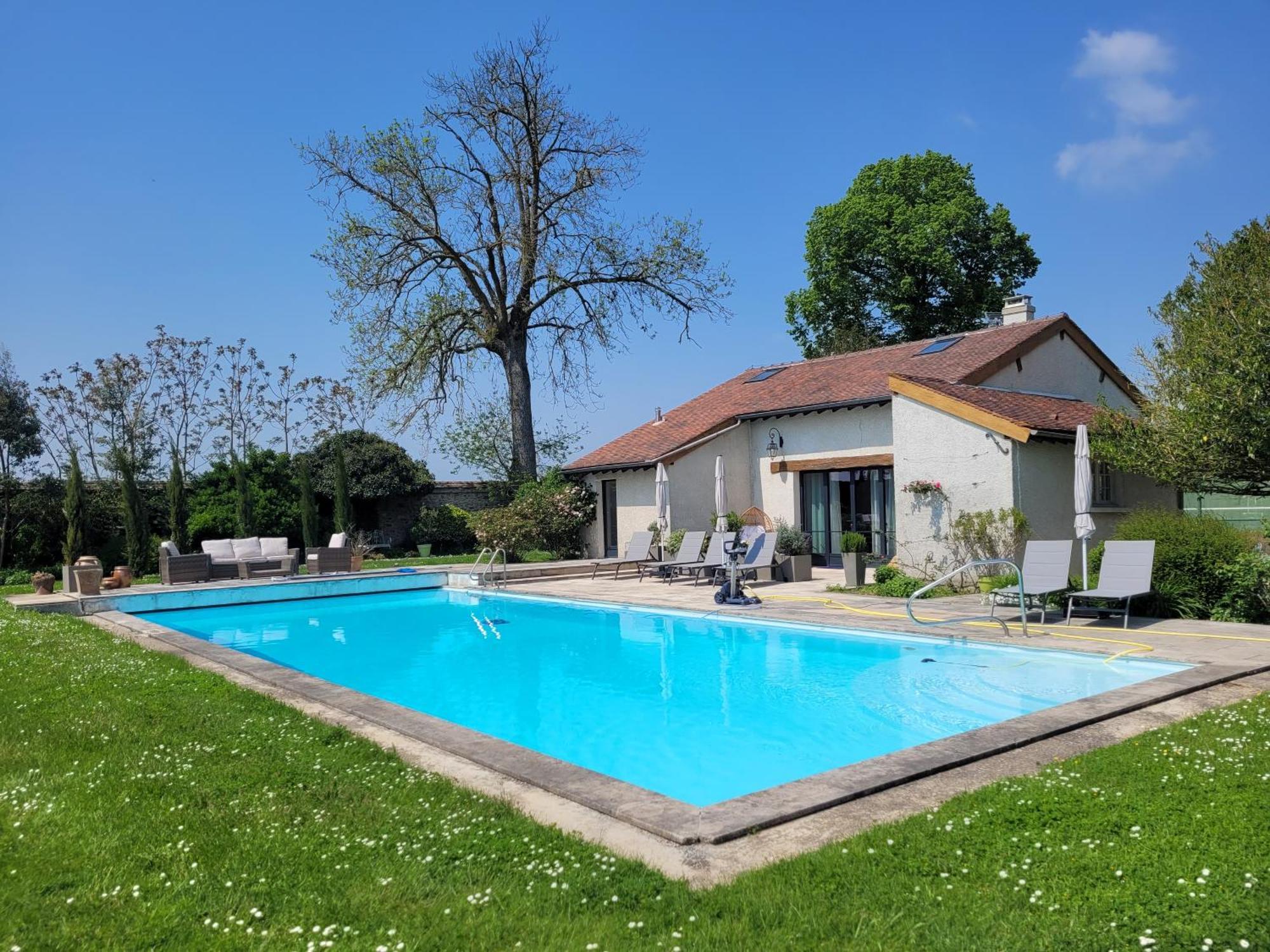 La Plaine De L'Angelus Bed & Breakfast Chailly-en-Biere Exterior photo