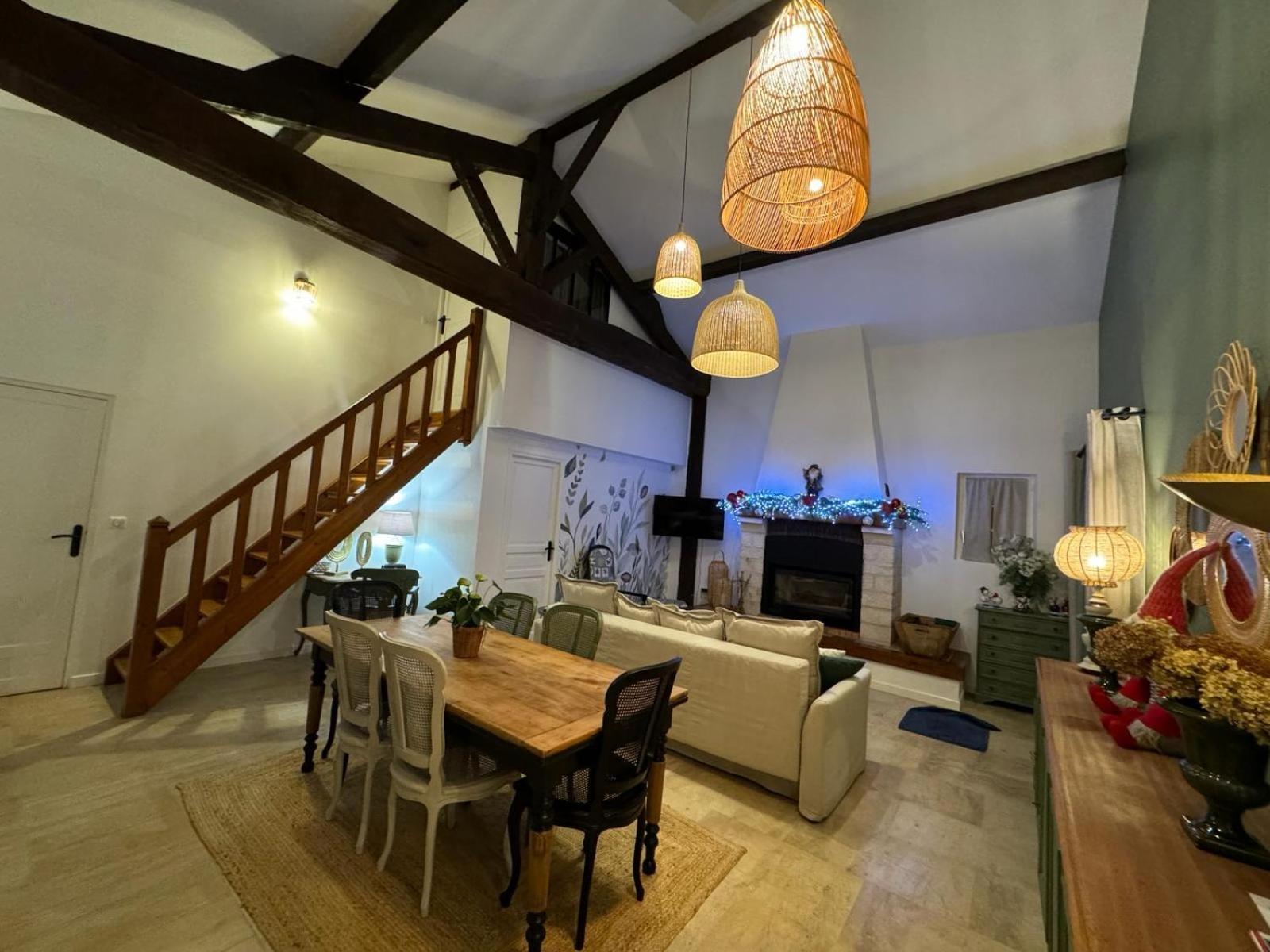 La Plaine De L'Angelus Bed & Breakfast Chailly-en-Biere Exterior photo